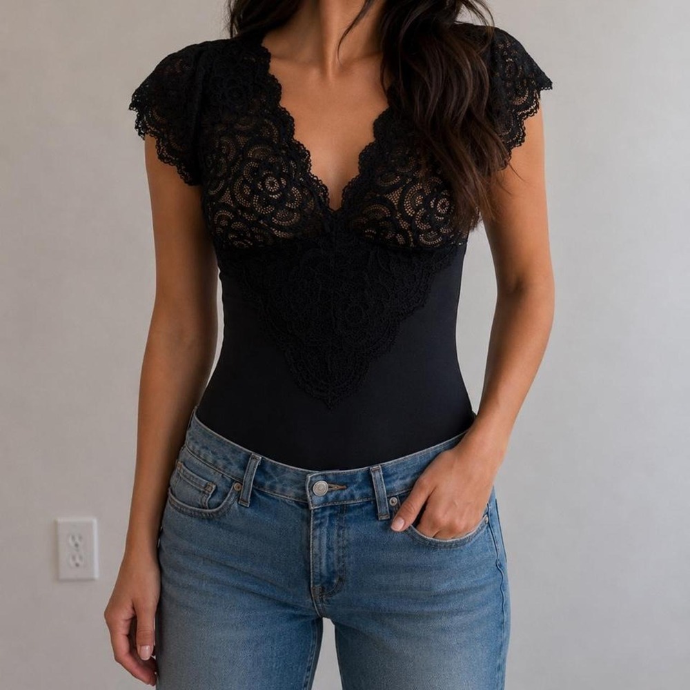 Vintage Black Lace Bodysuit Floral Lace Fitted Women M Padded Cups Coquette Goth
